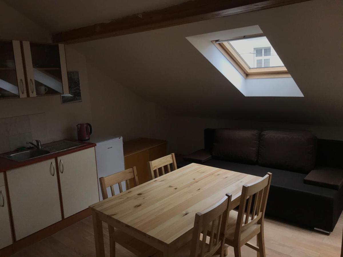 Old Town S12 Apartment